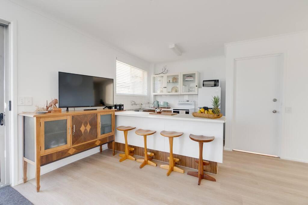 Apartment Coastal Getaway 2-br Retreat In Palm Gold Coast